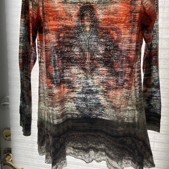 NWT Christina long sleeve burnout top with lace trim and embellishment - Picture 7 of 8